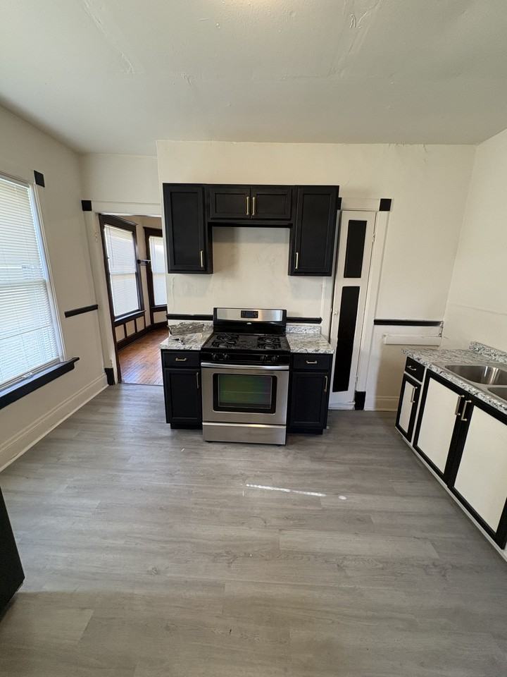 2946 N Buffum St #1 - Photo 2 of 10
