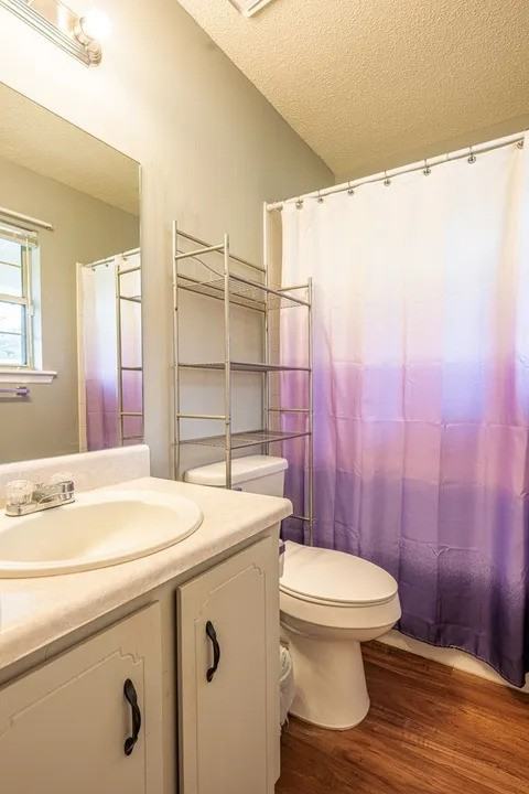950 Wedgewood Way #1 - Photo 4 of 7