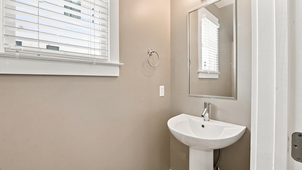 2950 Vaulx Ln #1 - Photo 4 of 22