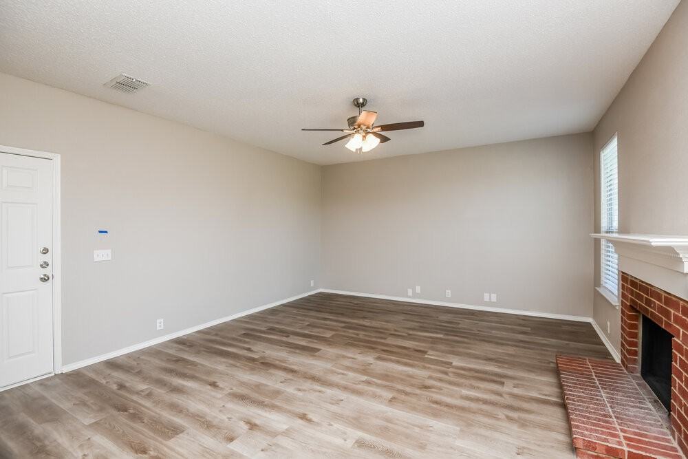 3316 Raleigh Dr - Photo 4 of 17