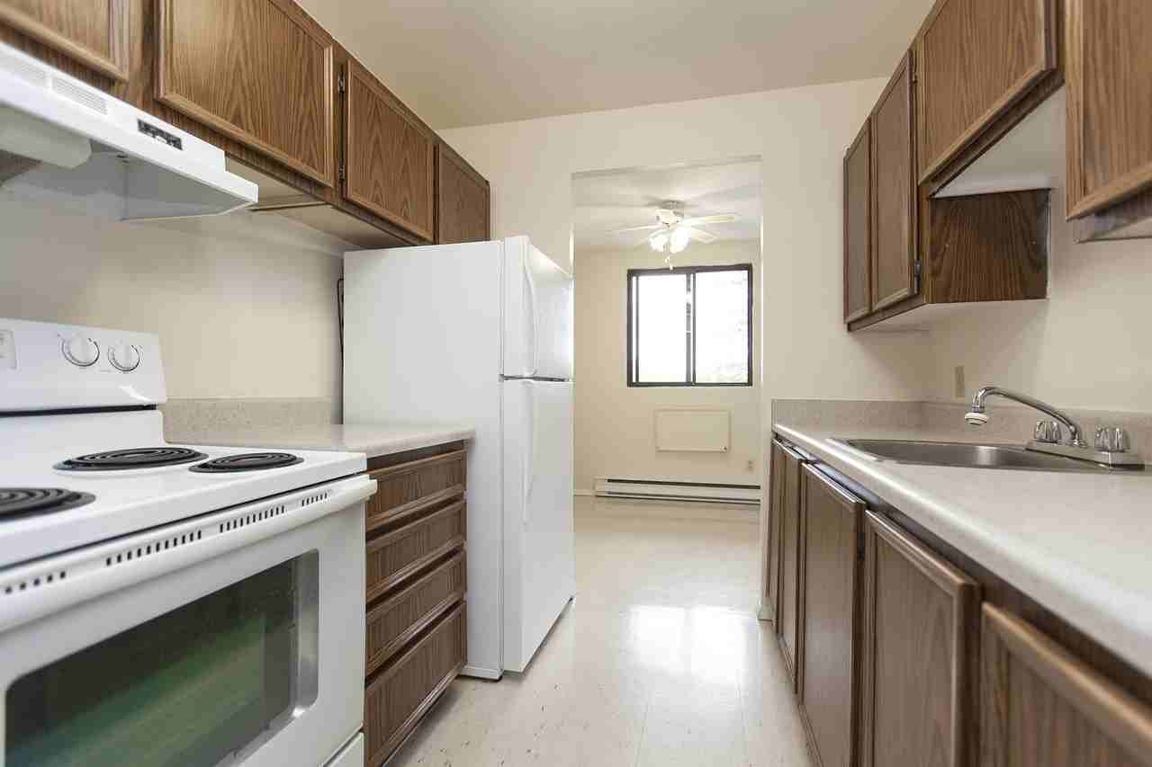 64 Finch Drive - Photo 3 of 13