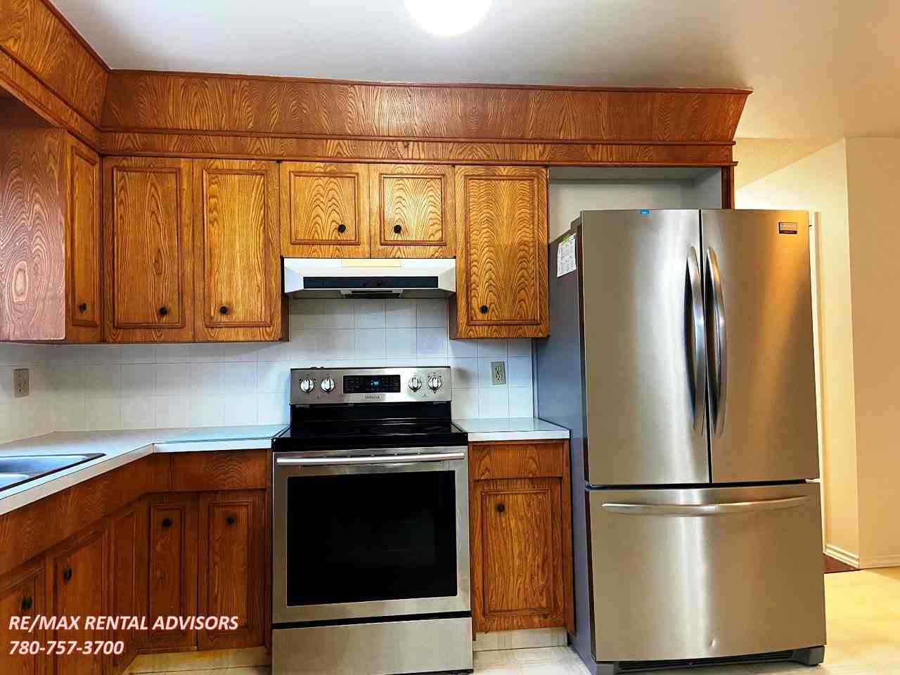 6808 22 Ave Nw - Photo 4 of 22