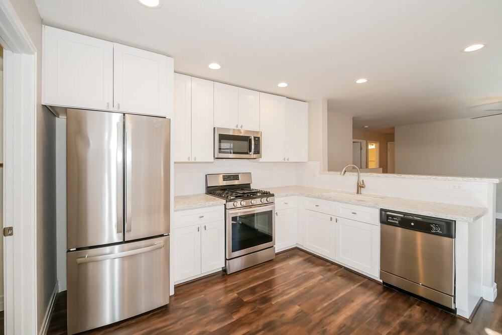 1329 E Omega Dr - Photo 7 of 16