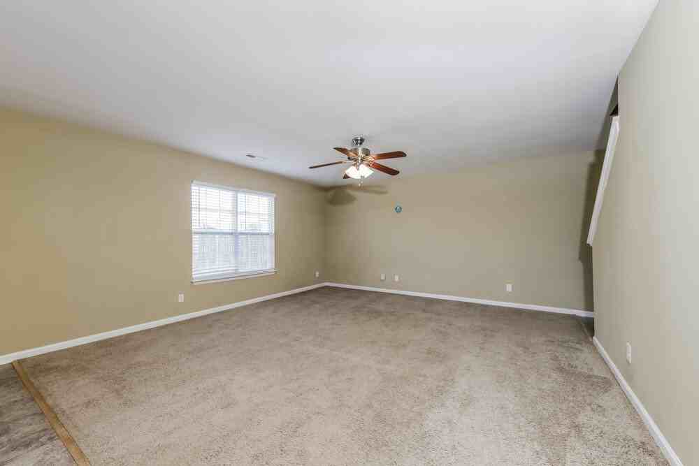773 Runningbrook Ln - Photo 4 of 17