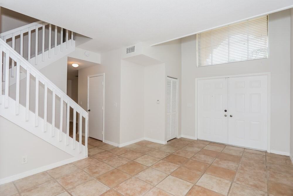 5784 N Sable Cir - Photo 4 of 17