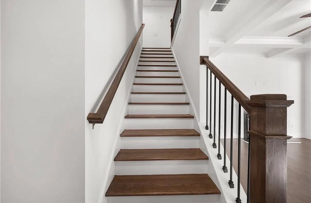 246 Auburn Valley Way - Photo 4 of 14