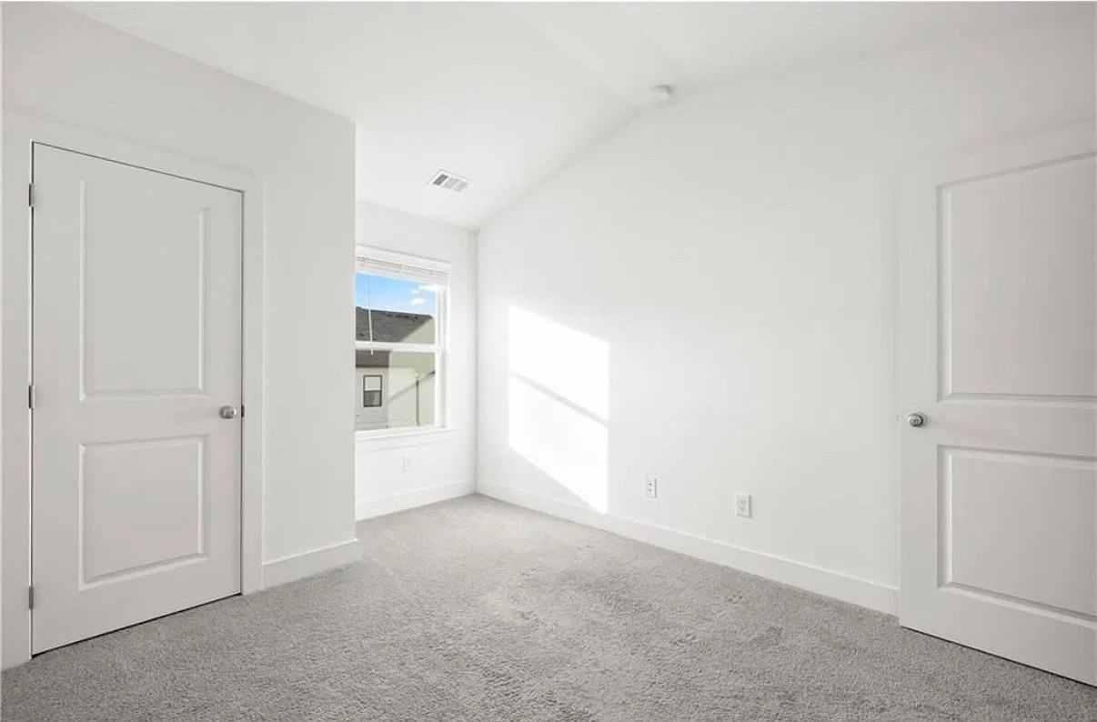 246 Auburn Valley Way - Photo 6 of 14