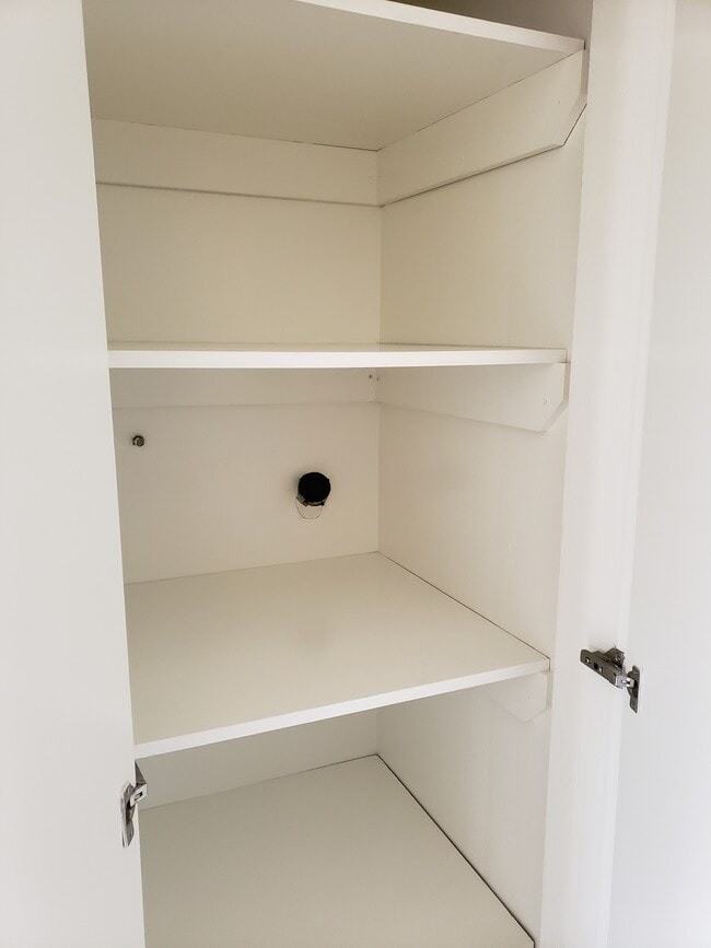 222 S Cabrillo Ave - Photo 2 of 12