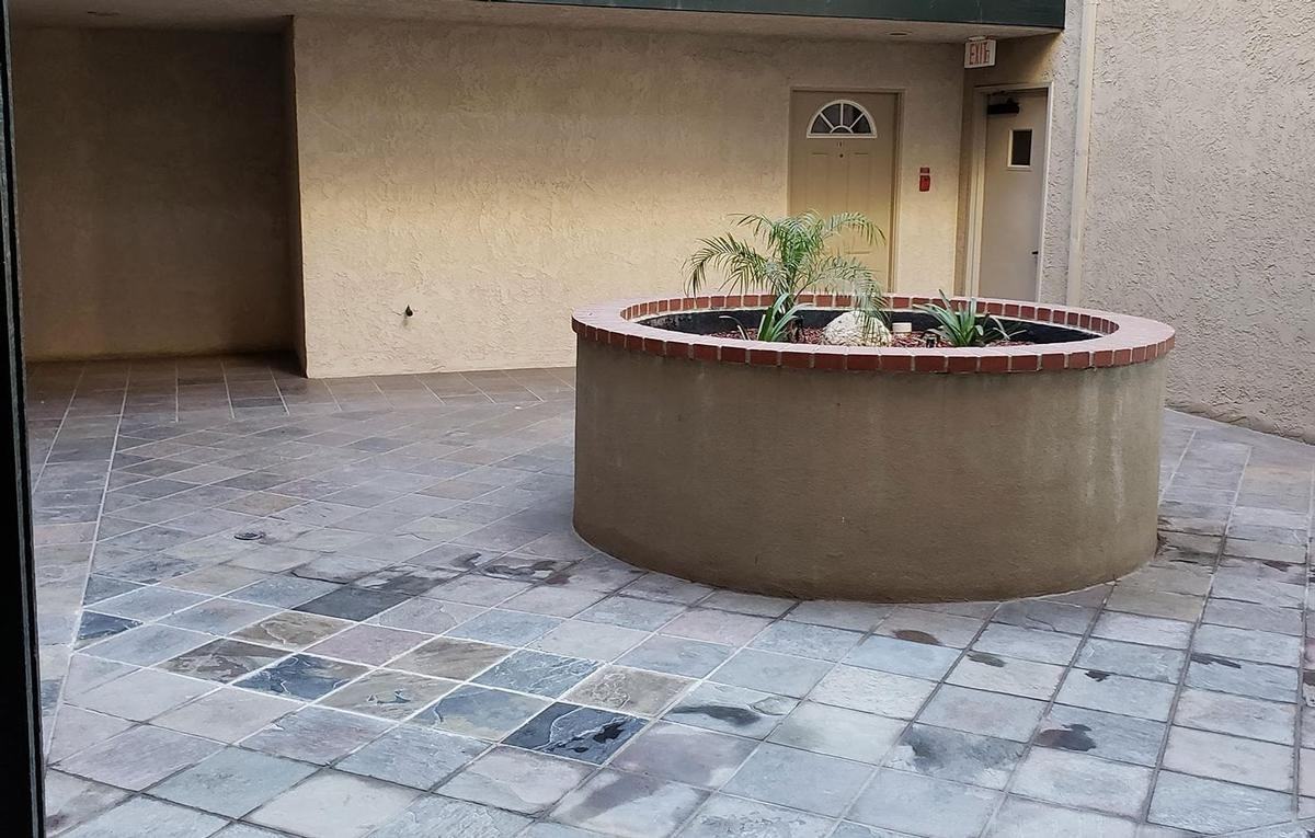 222 S Cabrillo Ave - Photo 6 of 12
