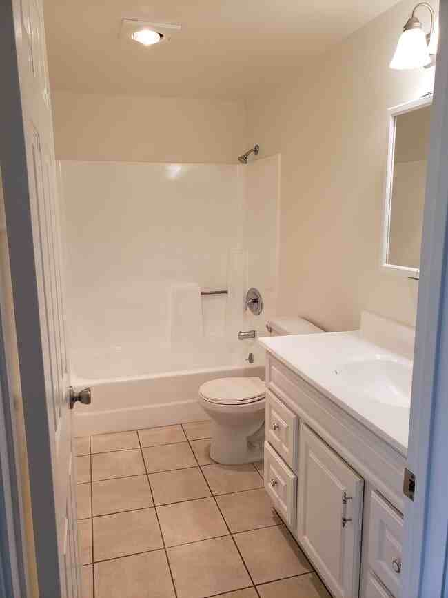 222 S Cabrillo Ave - Photo 7 of 12