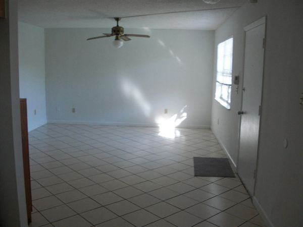 Chateau Rey - Photo 2 of 5