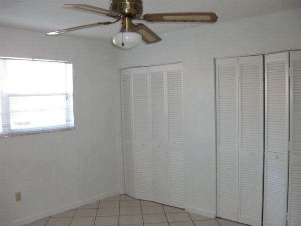 Chateau Rey - Photo 3 of 5