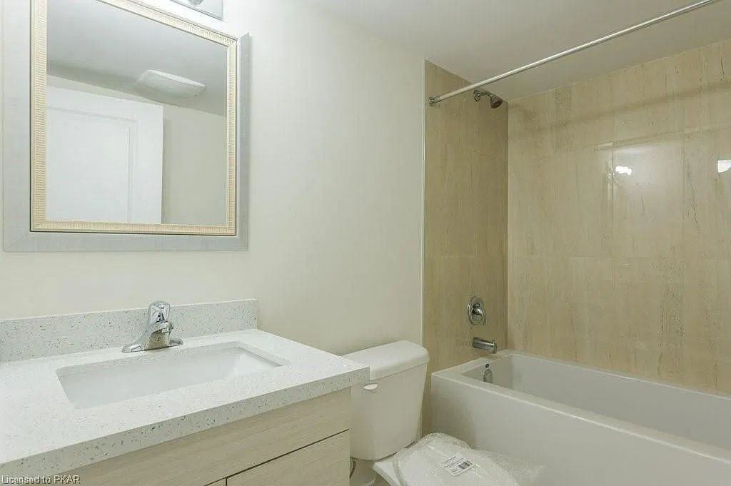 550 Brealey Drive - Photo 4 of 35