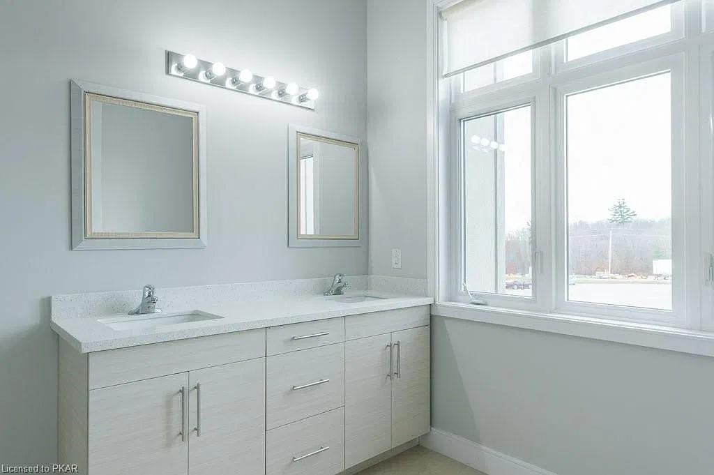 550 Brealey Drive - Photo 7 of 35