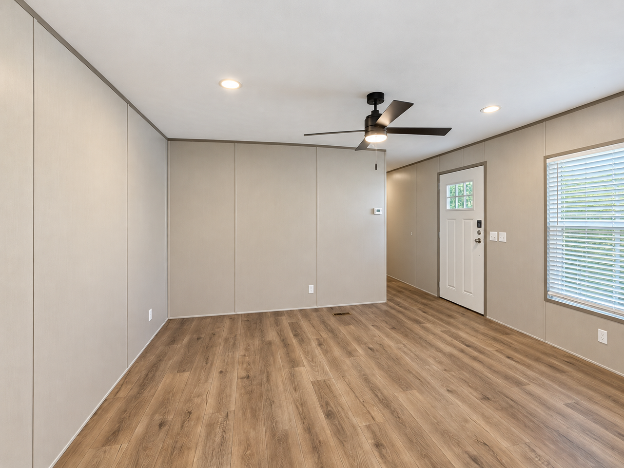 709 N Collins Fwy #145 - Photo 4 of 26