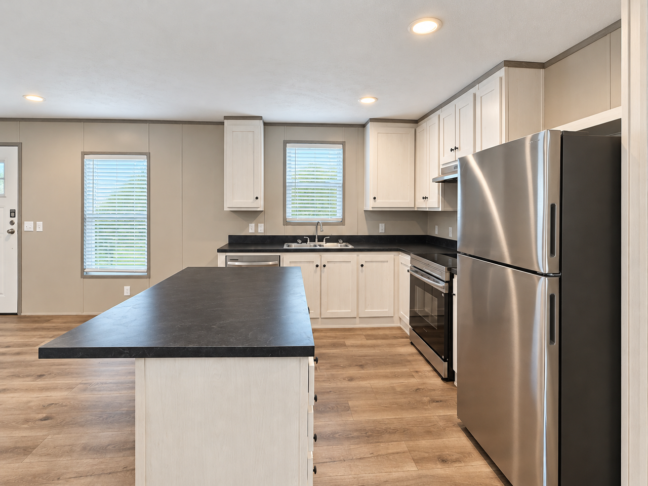 709 N Collins Fwy #145 - Photo 6 of 26