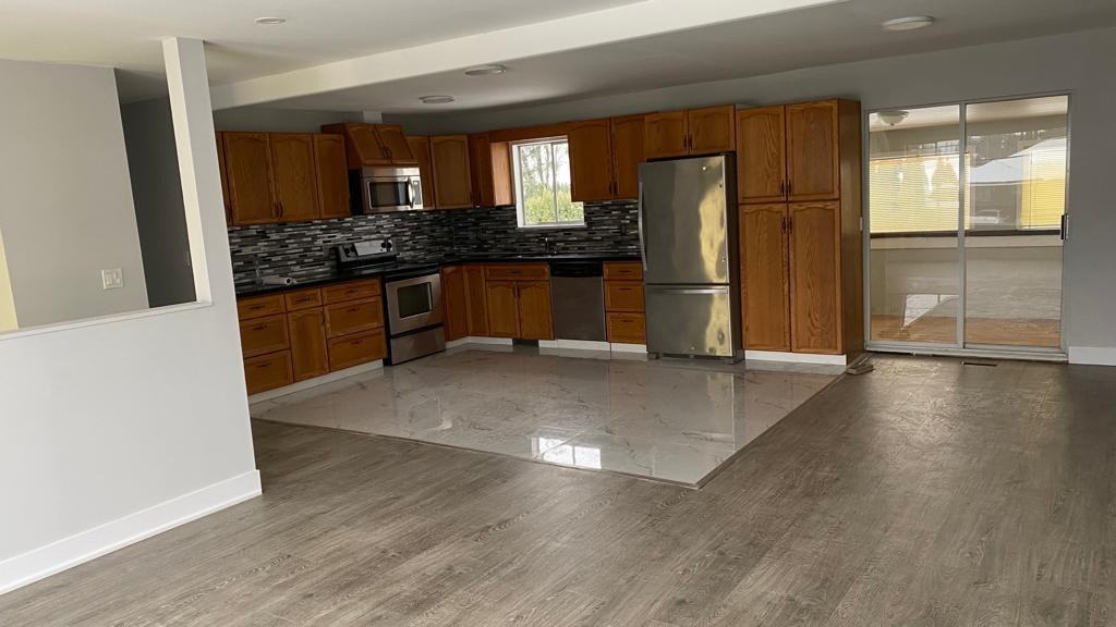 46766 First Avenue - Photo 2 of 11