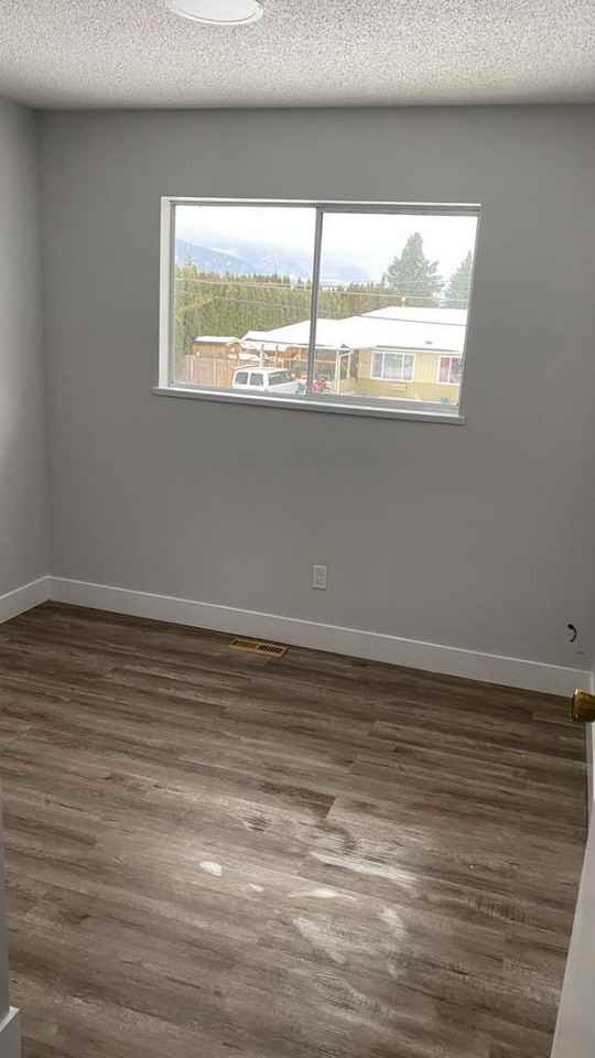 46766 First Avenue - Photo 5 of 11
