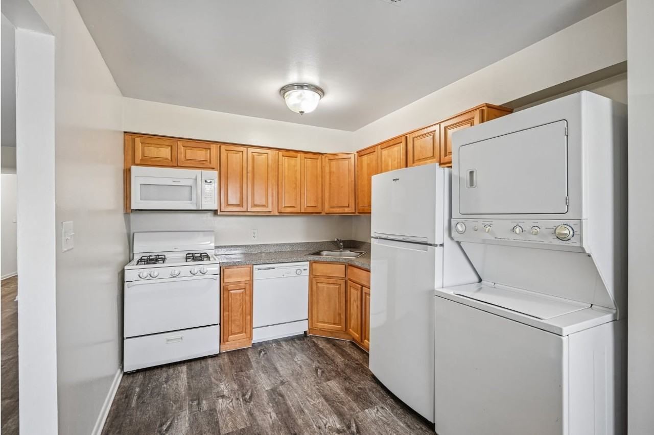 Fairways Apartment Homes - Photo 2 of 27