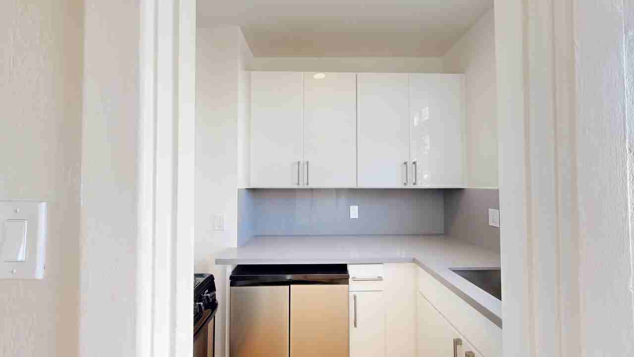 691 O'Farrell Street - Photo 6 of 26