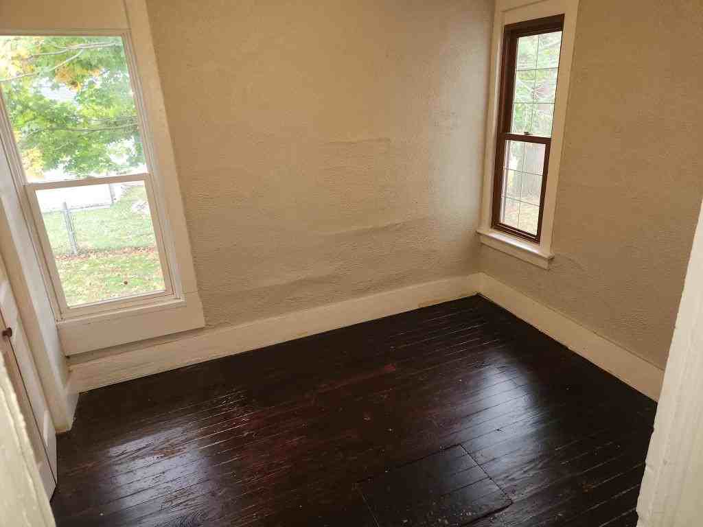 619 W Jefferson St - Photo 5 of 5