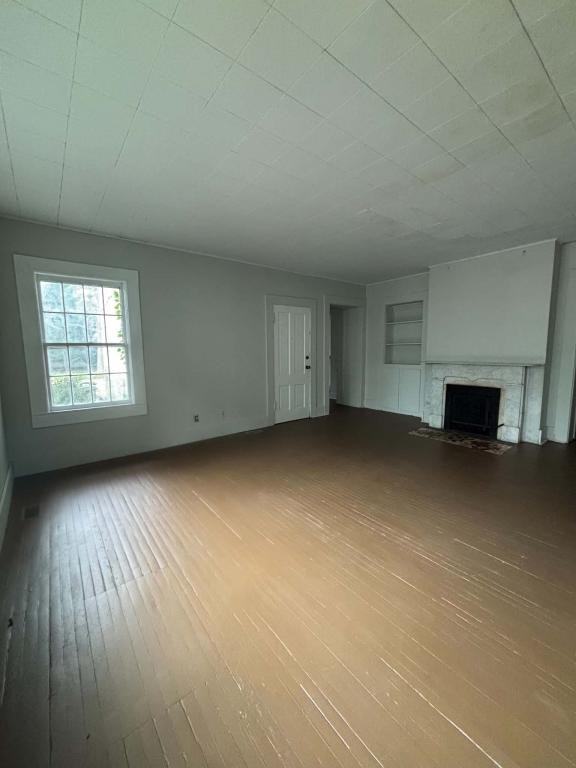 504 E Fort Wayne St Apt 1 - Photo 2 of 8