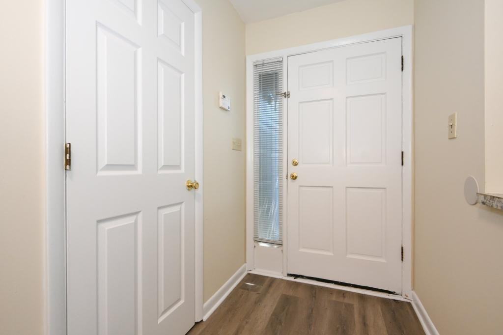 420 Beech St - Photo 3 of 29