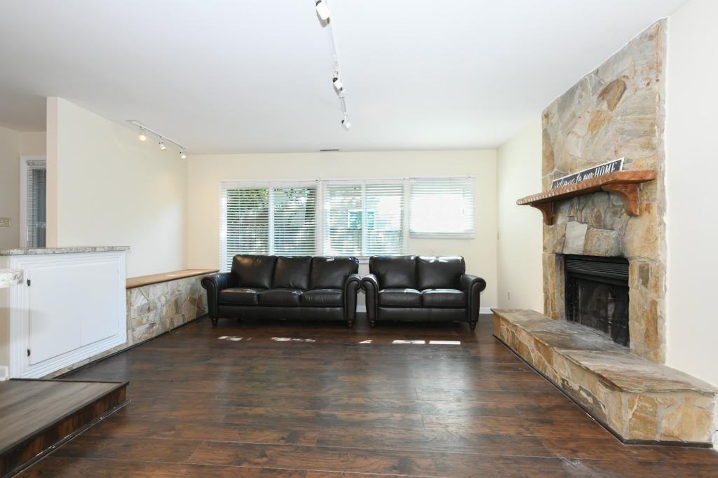 420 Beech St - Photo 6 of 29