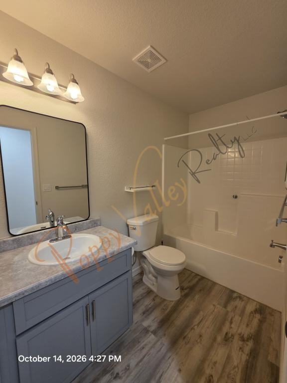 2810 E Lass Ave - Photo 5 of 10