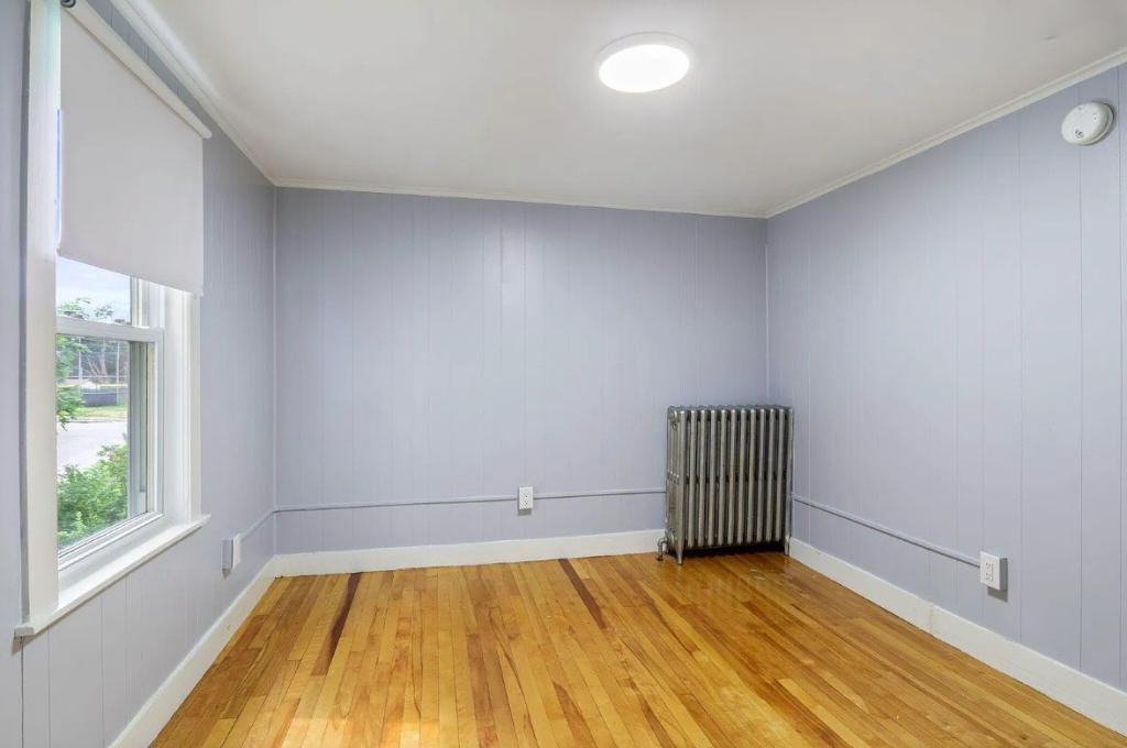 51 Ninth St Apt 3 - Photo 6 of 12