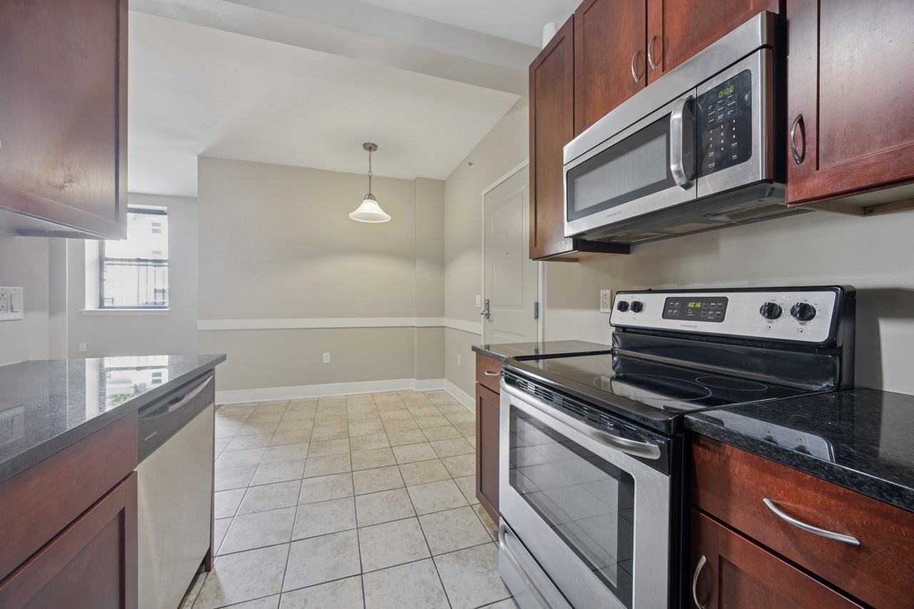 171 Grape St #G03 - Photo 3 of 12