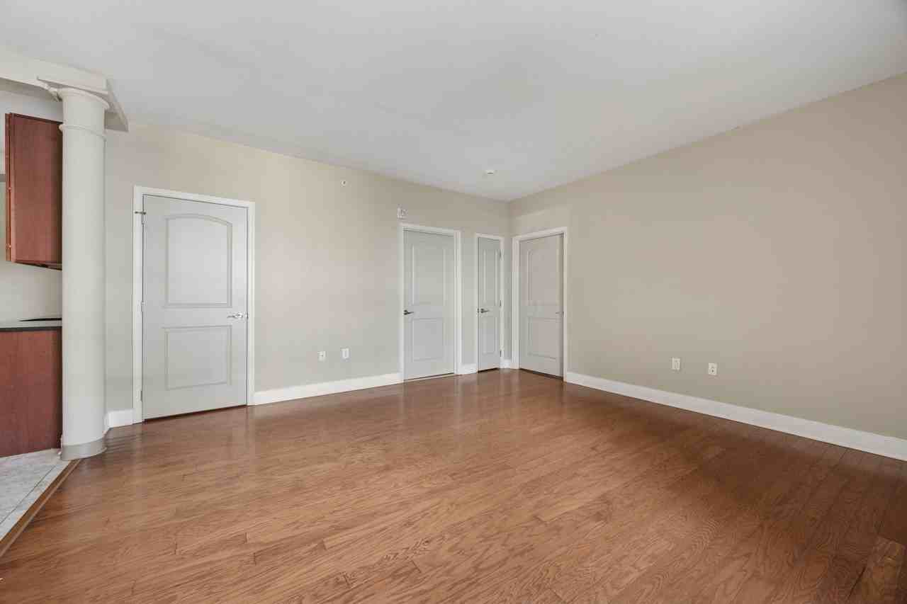 171 Grape St #G03 - Photo 6 of 12