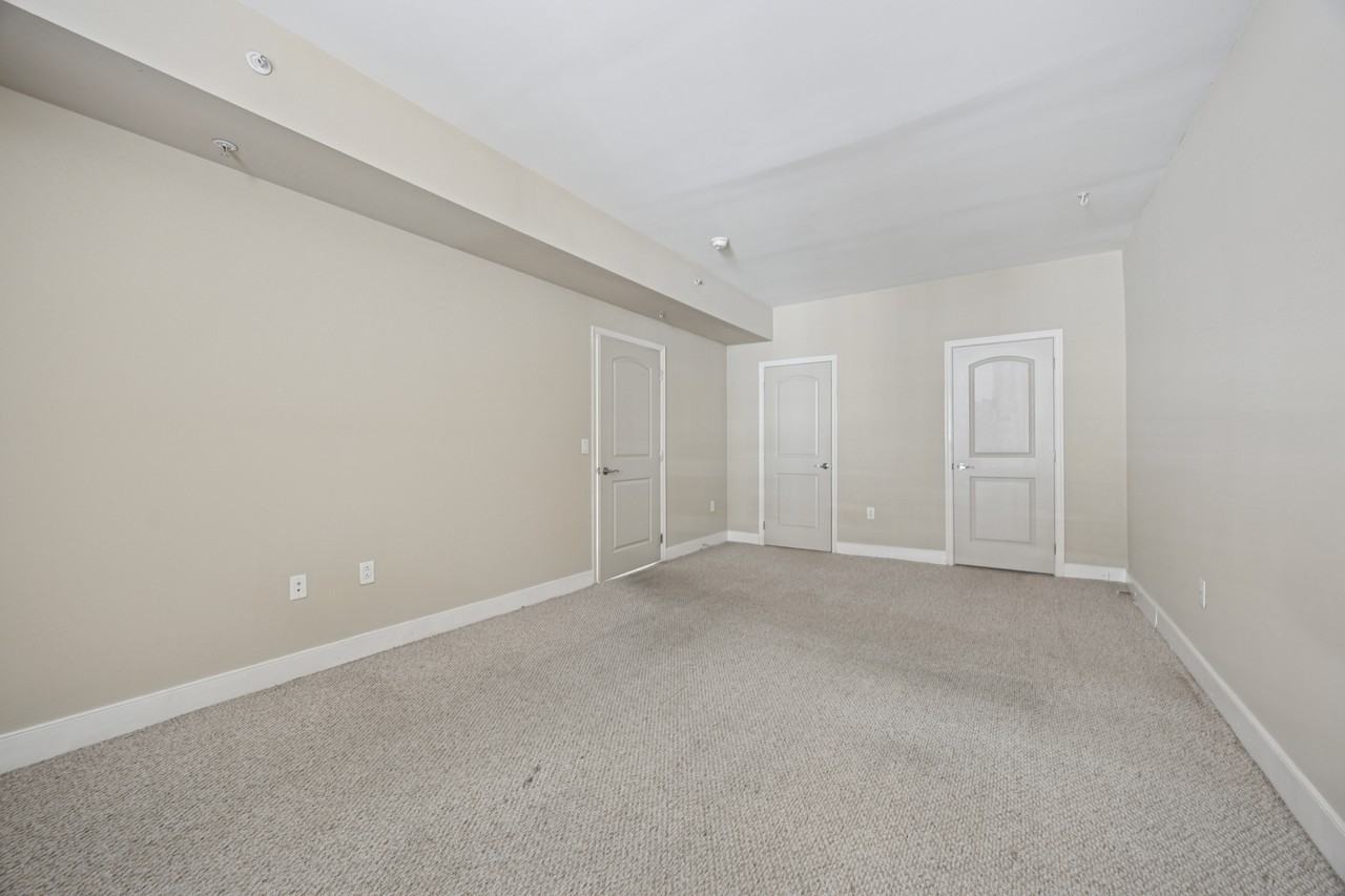 171 Grape St #G03 - Photo 7 of 12