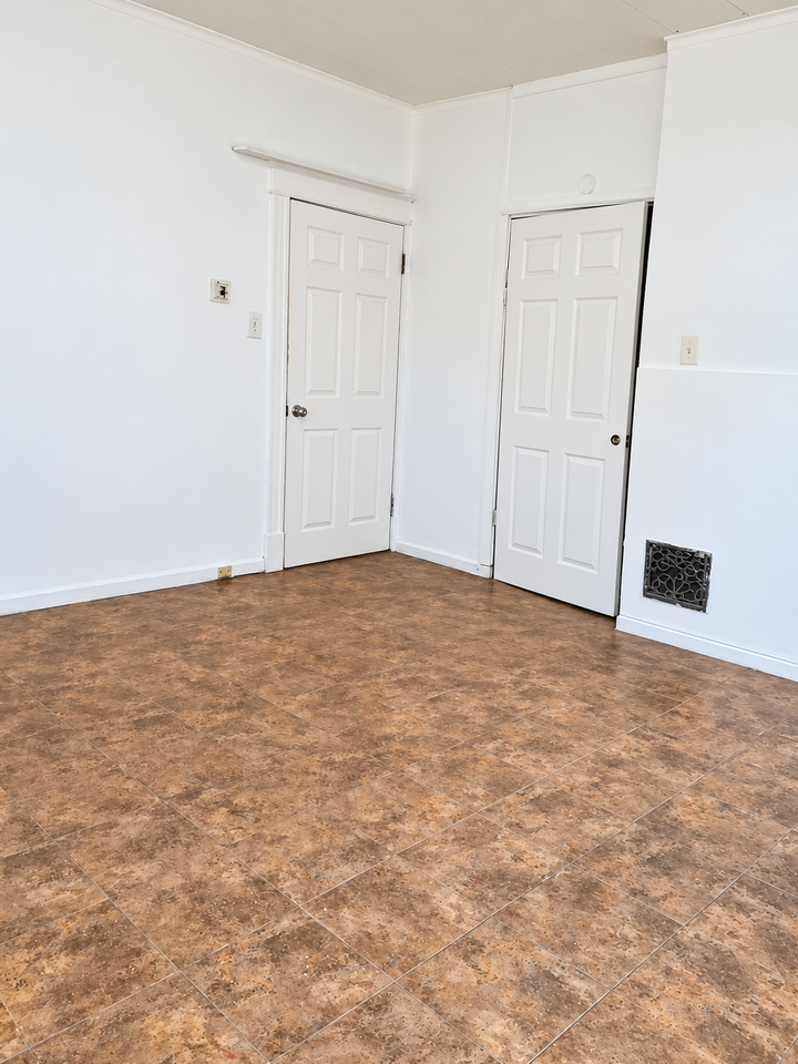 3727 Bamberger Ave - Photo 5 of 6