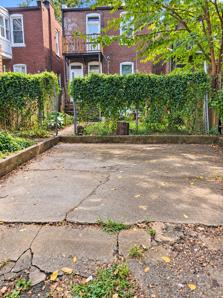 3727 Bamberger Ave - Photo 6 of 6