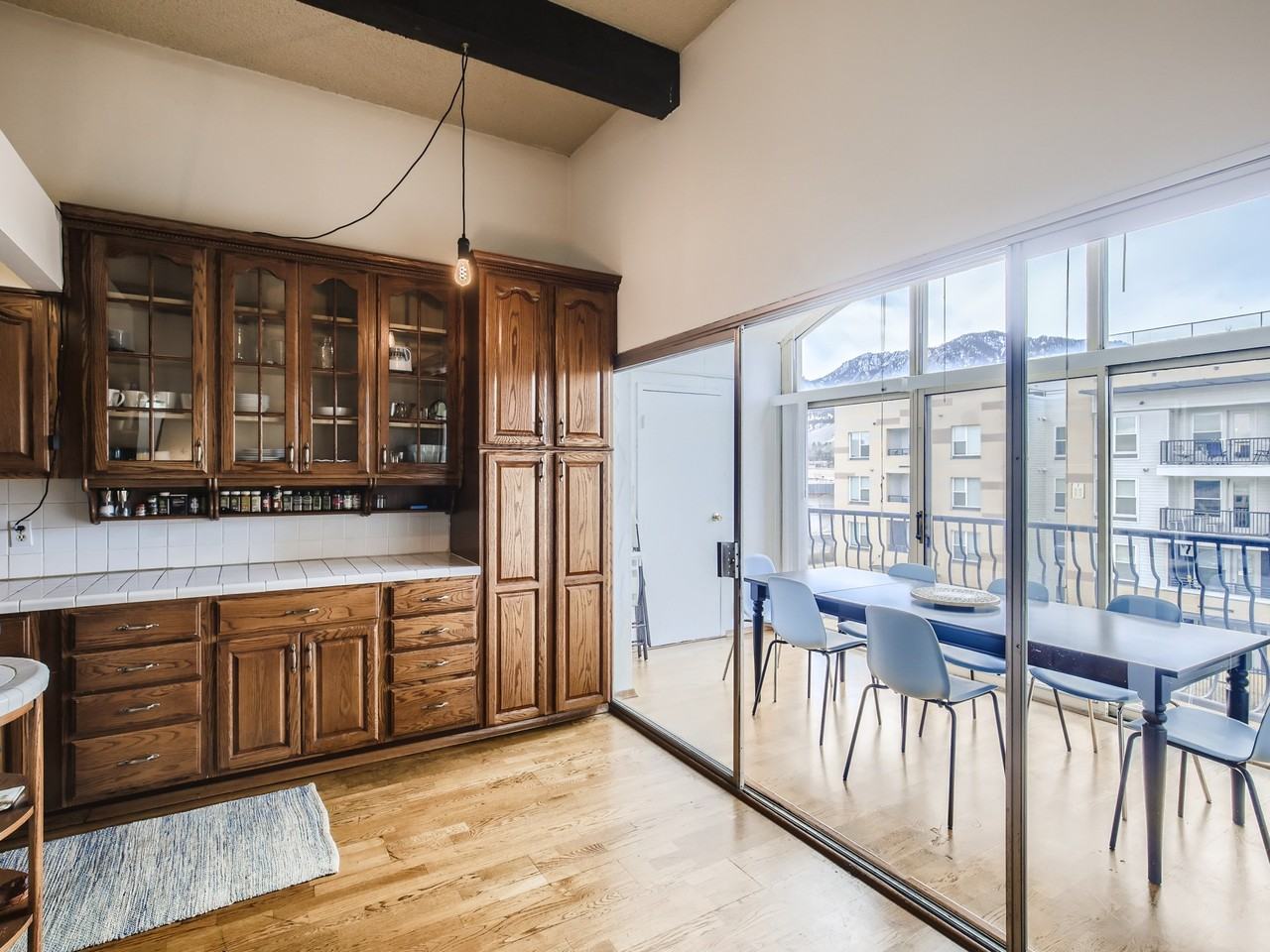 805 29th St - Photo 6 of 16