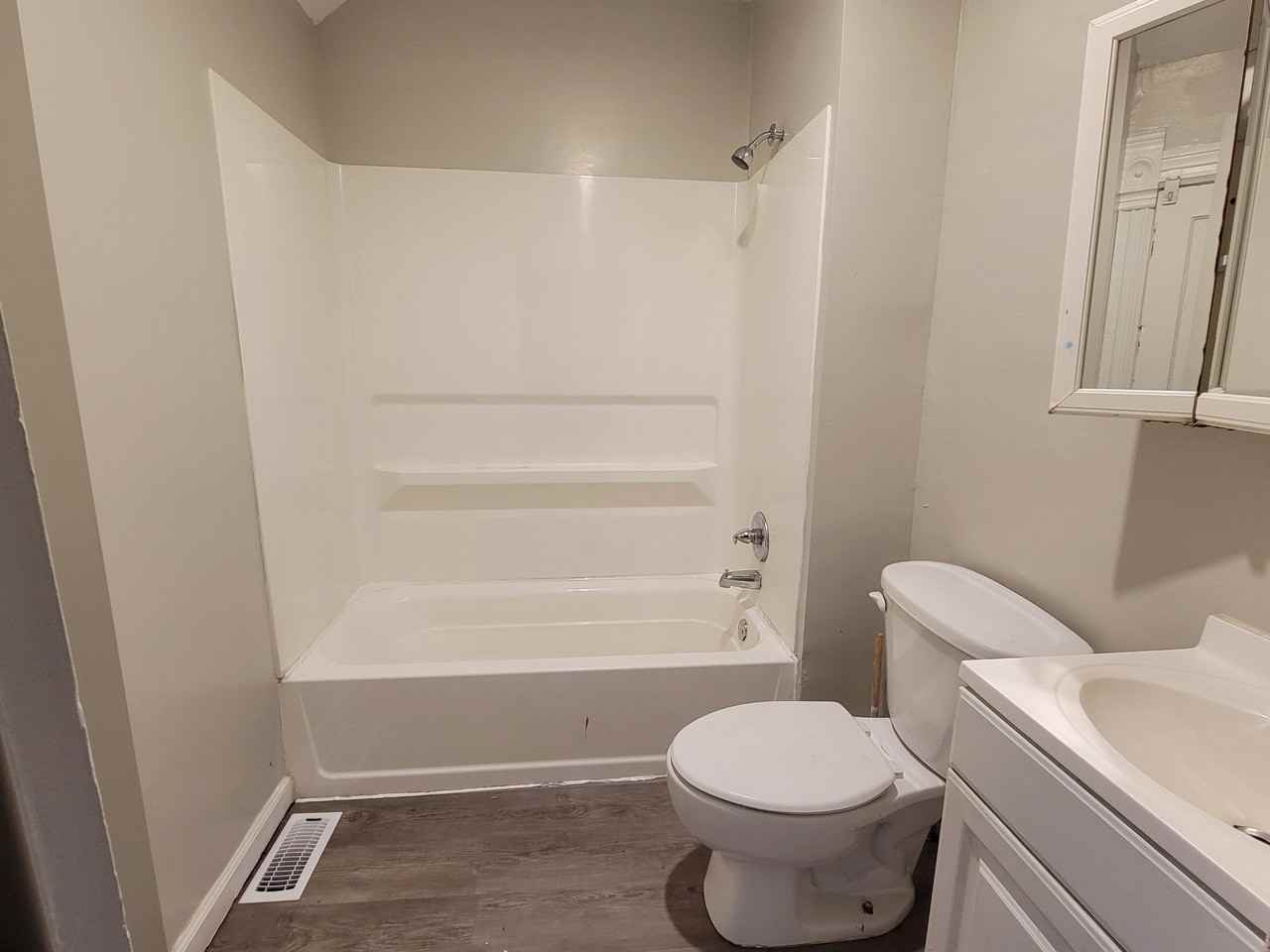 917 S Topeka Ave #1 - Photo 2 of 20
