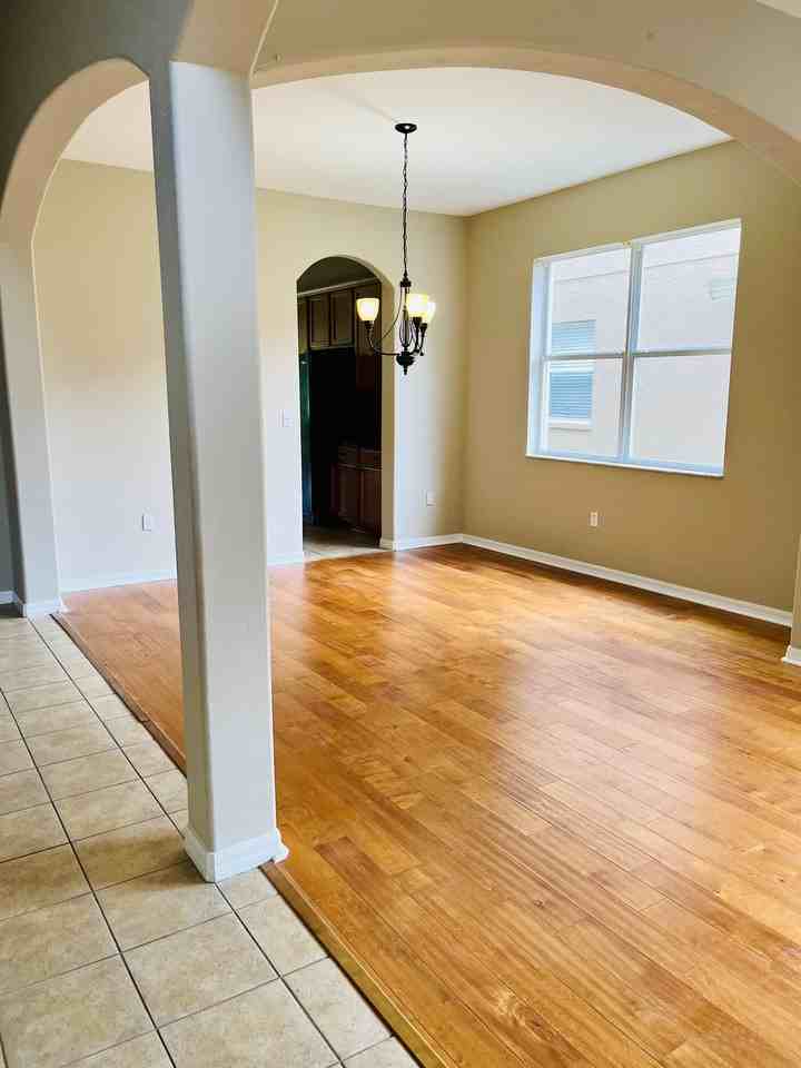 10555 Coral Key Ave - Photo 7 of 37