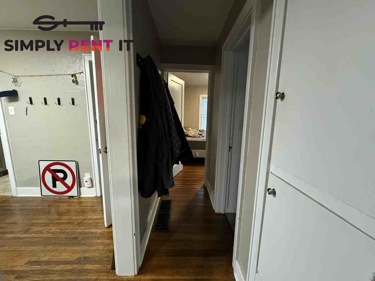 502 Hayward Ave - Photo 7 of 21