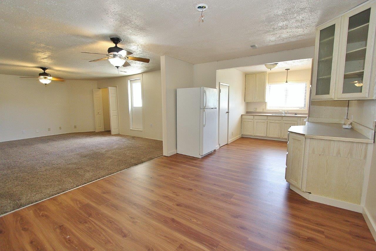 705 Williams Rd #B - Photo 4 of 21