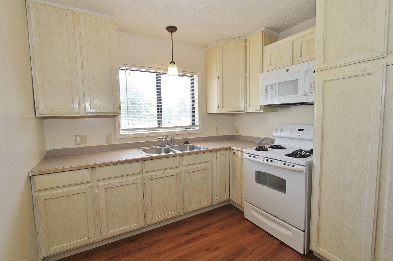705 Williams Rd #B - Photo 6 of 21