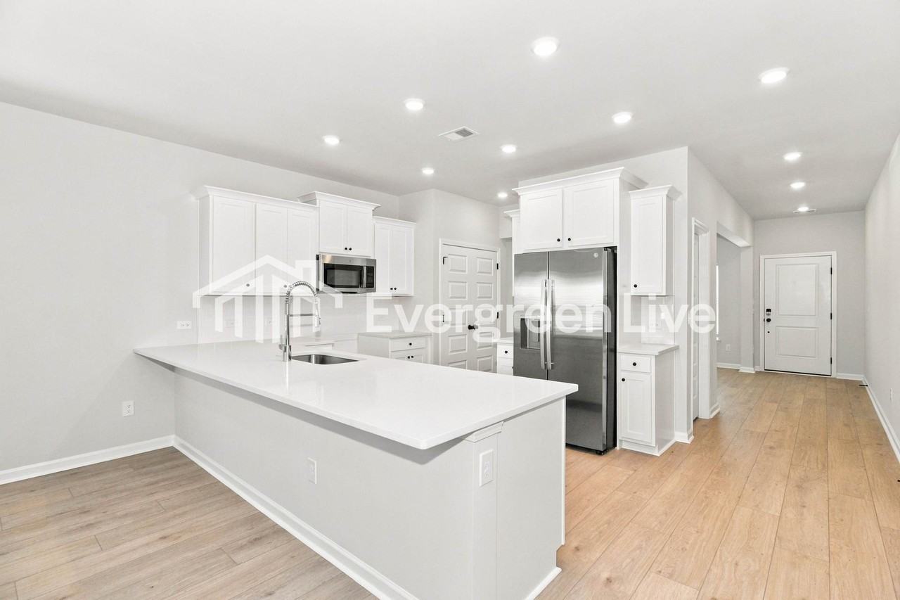 3440 Sandhill Crane Dr Sw - Photo 4 of 15
