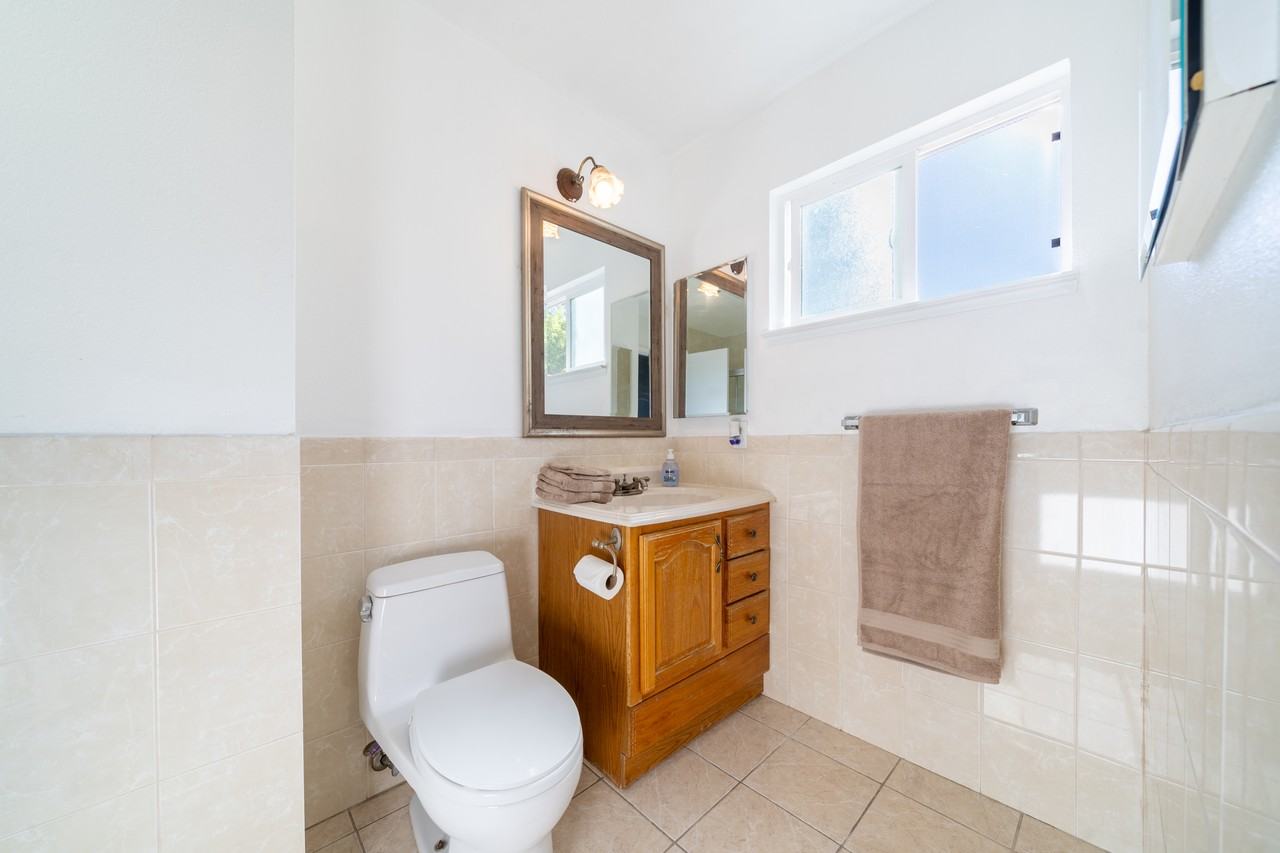 2993 Rossmore Ln - Photo 4 of 17