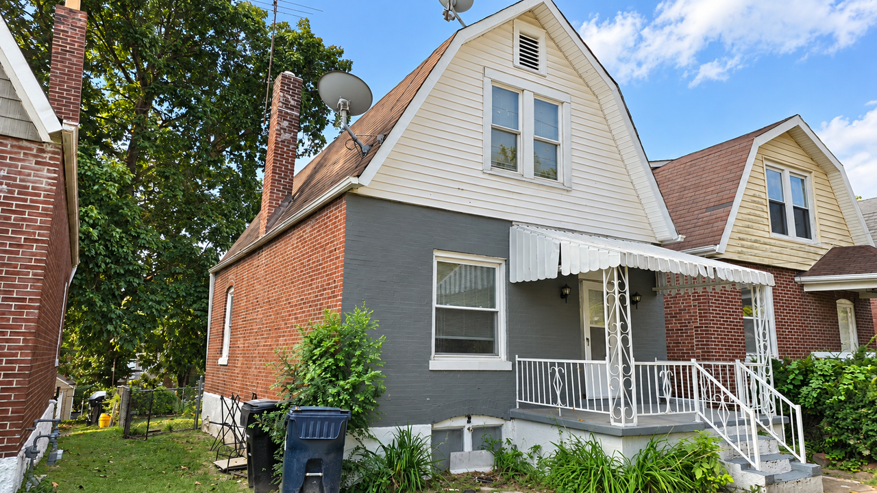 6522 Bartmer Ave - Photo 2 of 3