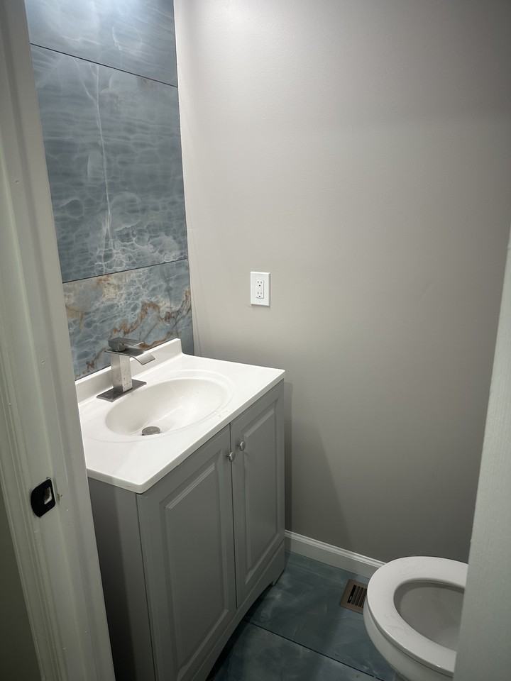1727 E 30th St - Photo 7 of 12