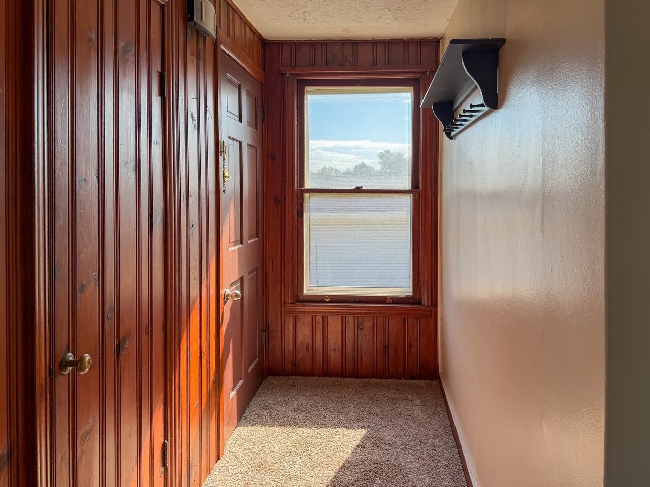 270 Elberta Dr - Photo 5 of 46