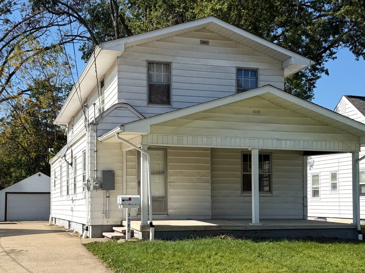 3982 Palm Ave - Photo 4 of 49
