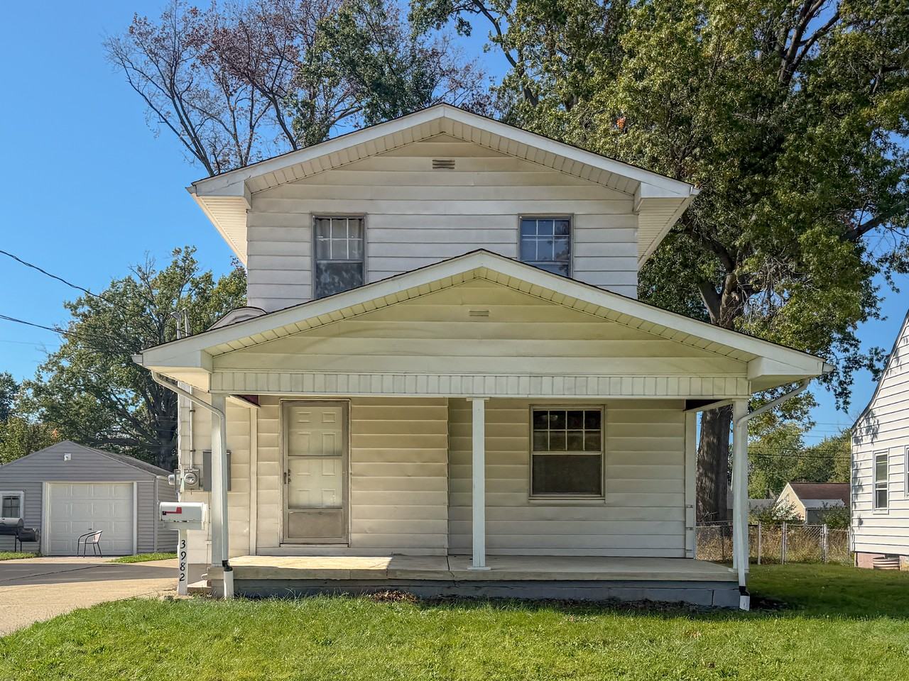 3982 Palm Ave - Photo 5 of 49