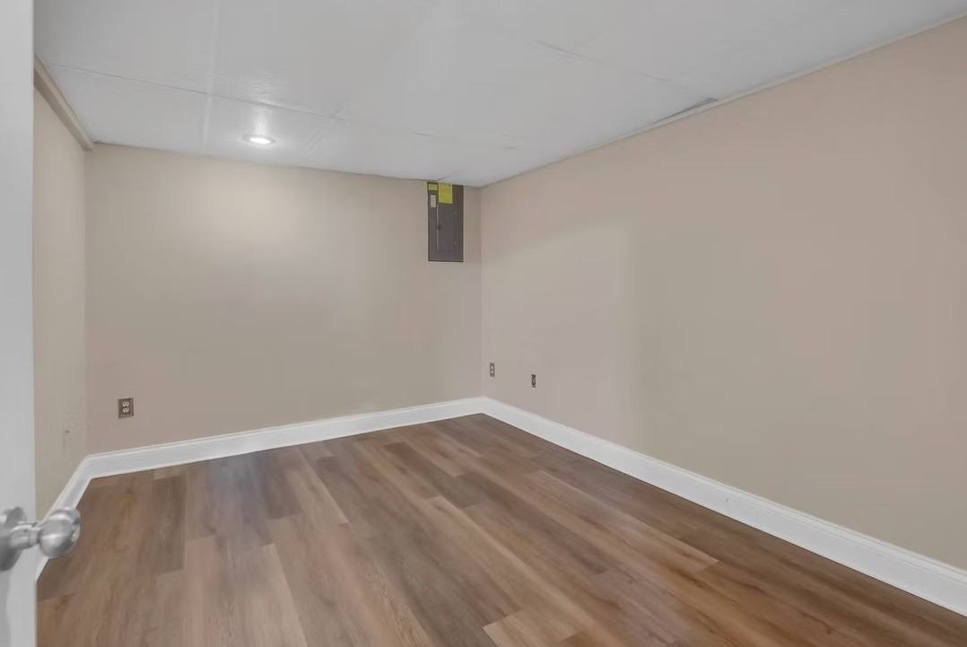 10139 Spring Gate Dr - Photo 5 of 17