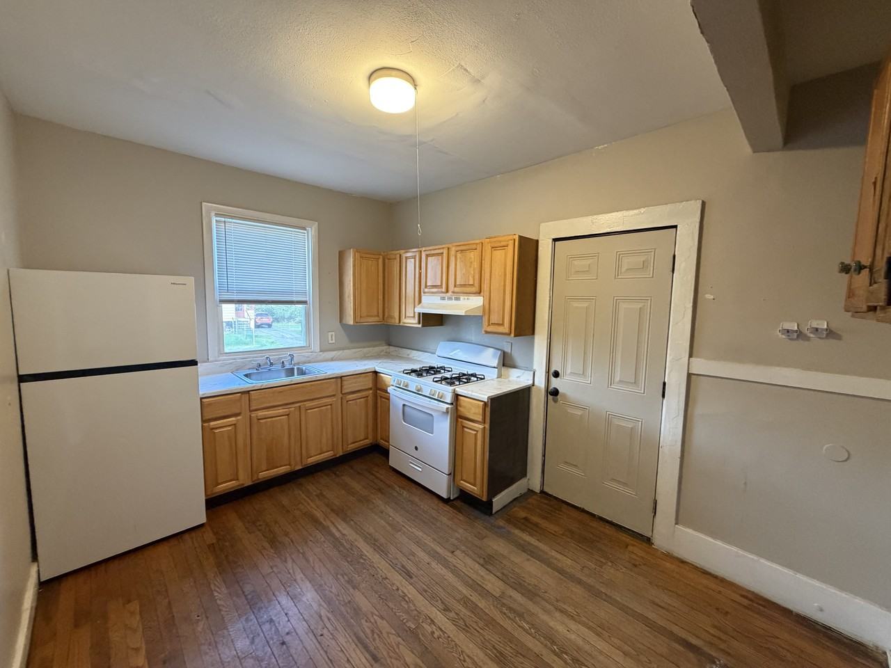 110 Herbert St #1 - Photo 6 of 8